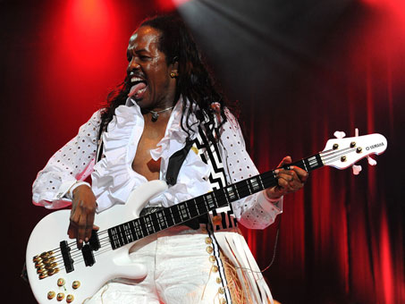 Verdine White Jamming.jpg