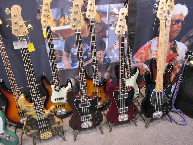 Lakland 2.jpg